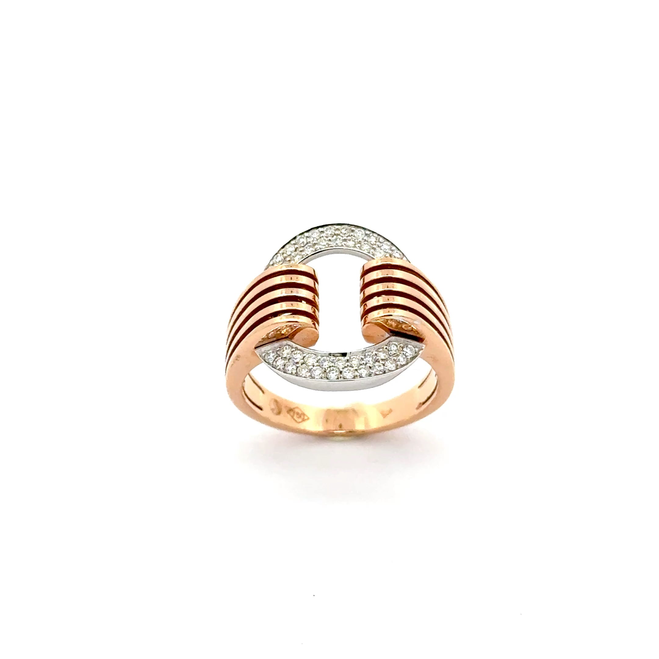 Rose Gold Ring with Brilliant Diamonds
