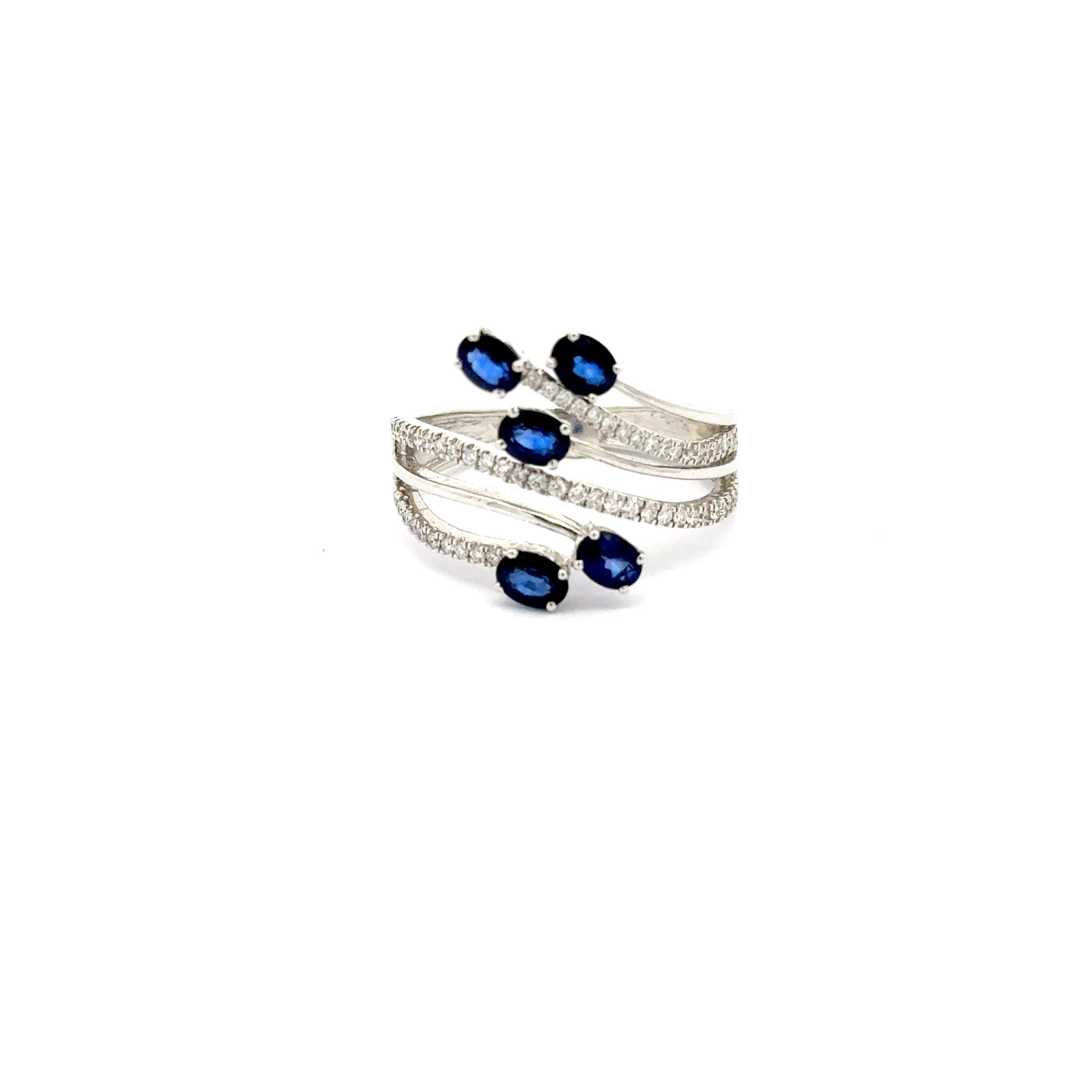 white gold Ring with Oval Cabochon Sapphires