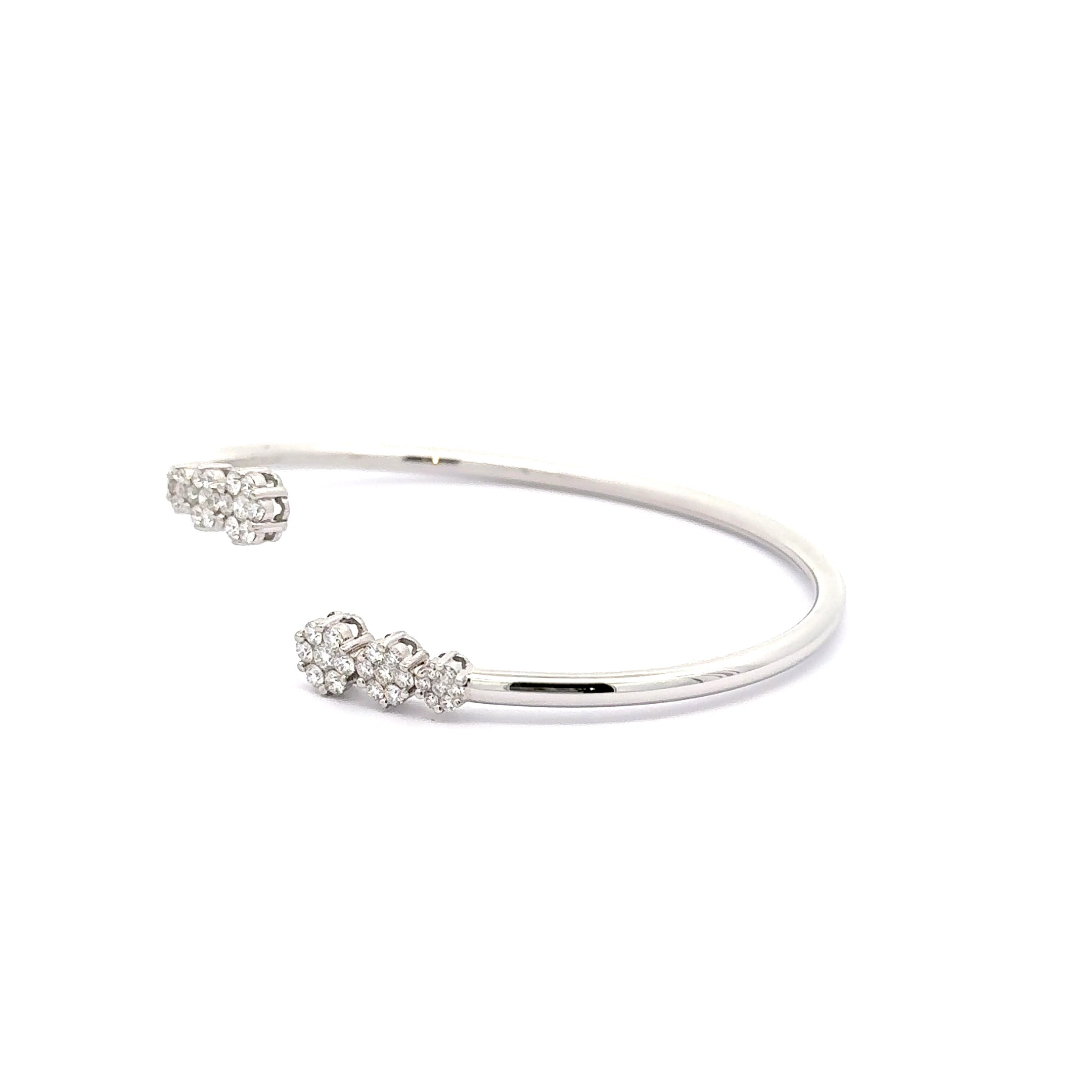 White Gold Bangle  with round Cut Diamond