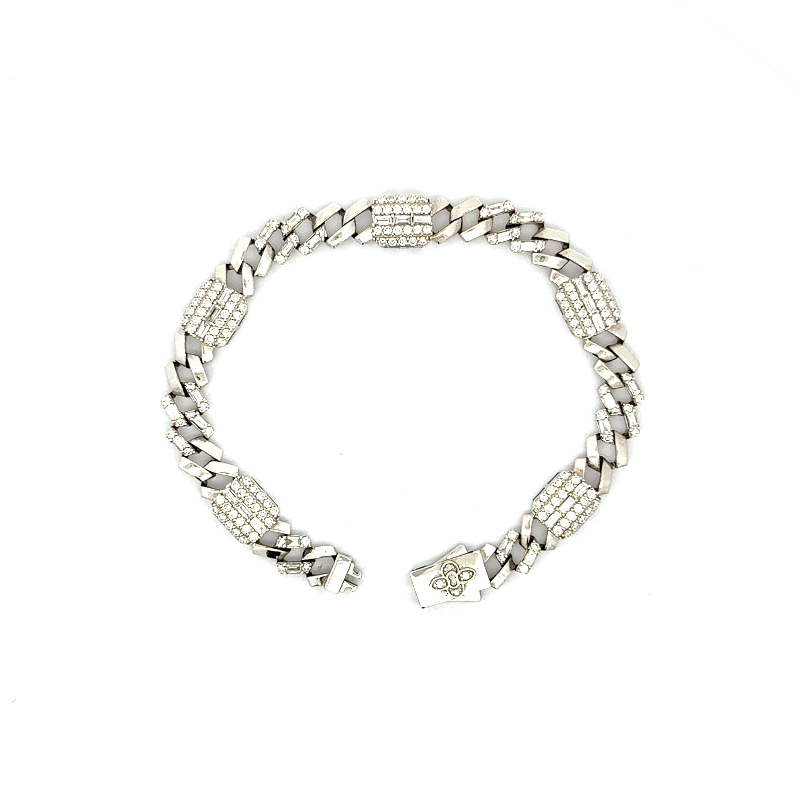 Diamond-Adorned White Gold Chain Bracelet