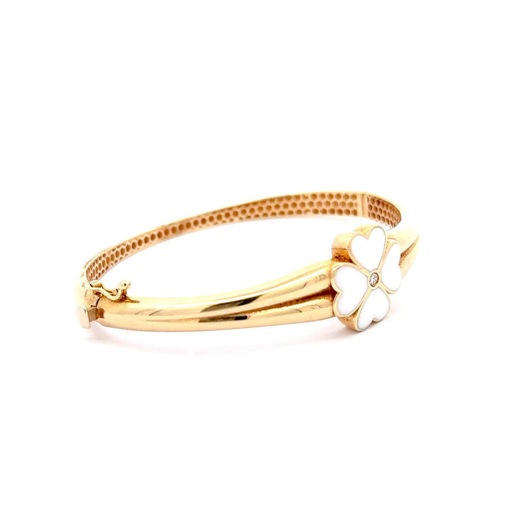 Yellow Gold Bangle with Diamond and White Enamel Clover